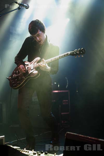 MILES KANE - 2011-03-23 - PARIS - Point Ephemere - 